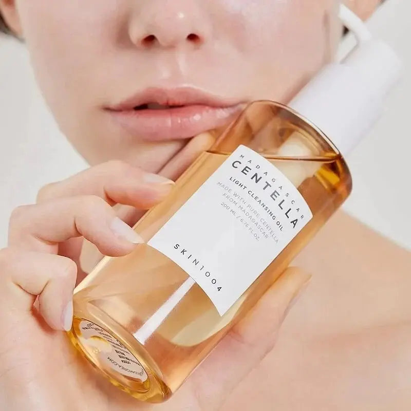 Madagascar Centella Light Cleansing Oil 200ml - SKIN 1004